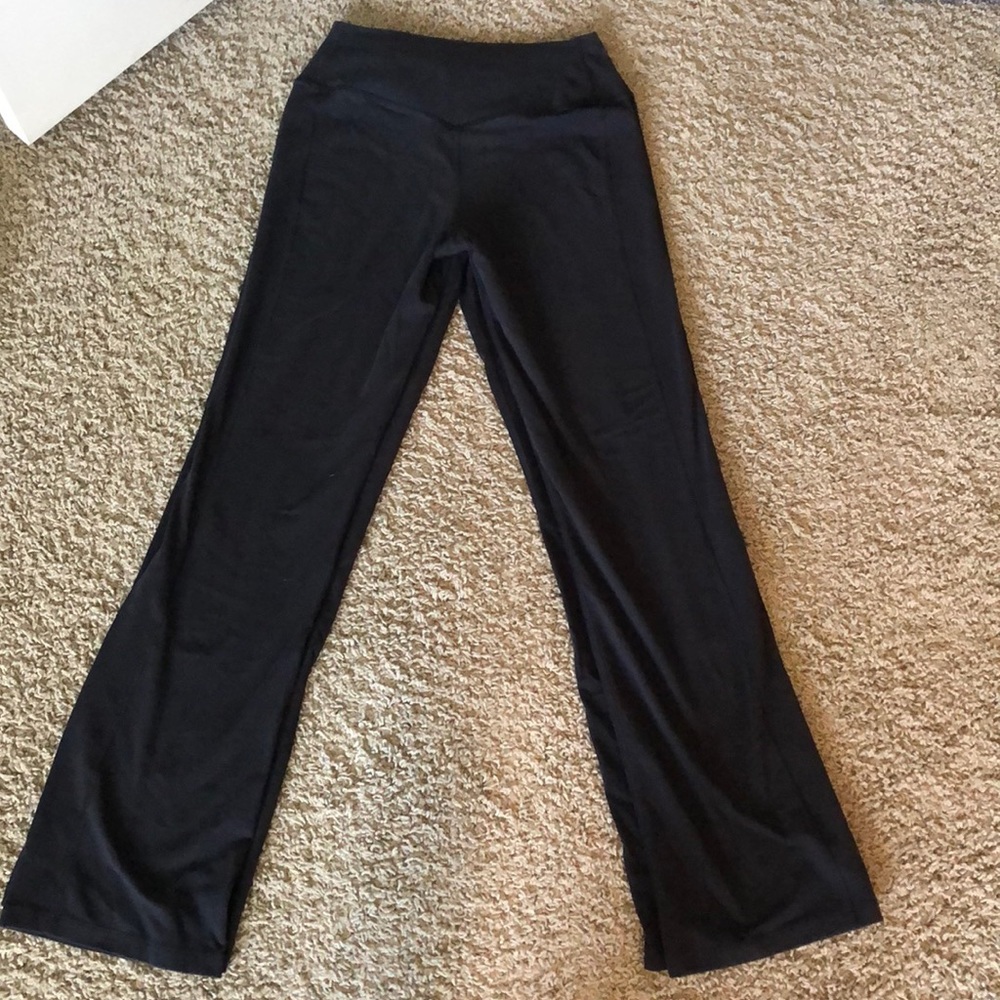 Black nike dri-fit yoga pant - Picture 3 of 3
